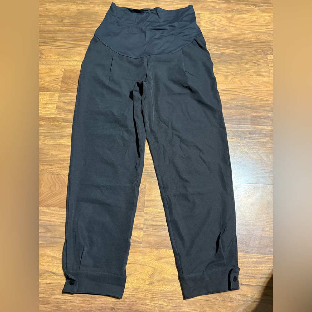 For Moms to be Maacie Comfy & stylish Black Maternity pants size Large